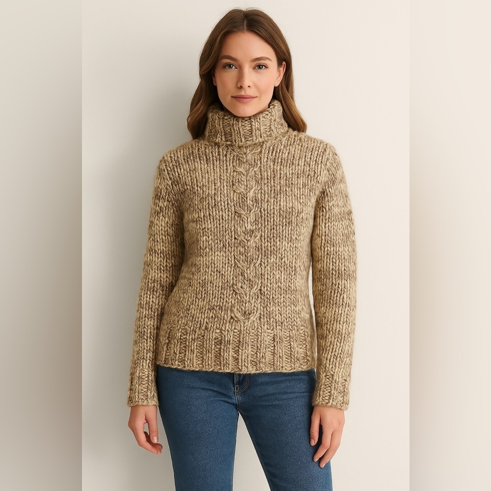 Banana Republic women’s Wool Blend Chunky Cable Knit Sweater – Size M